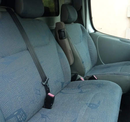 Renault Trafic cena 17500 przebieg: 292000, rok produkcji 2004 z Wołomin małe 67